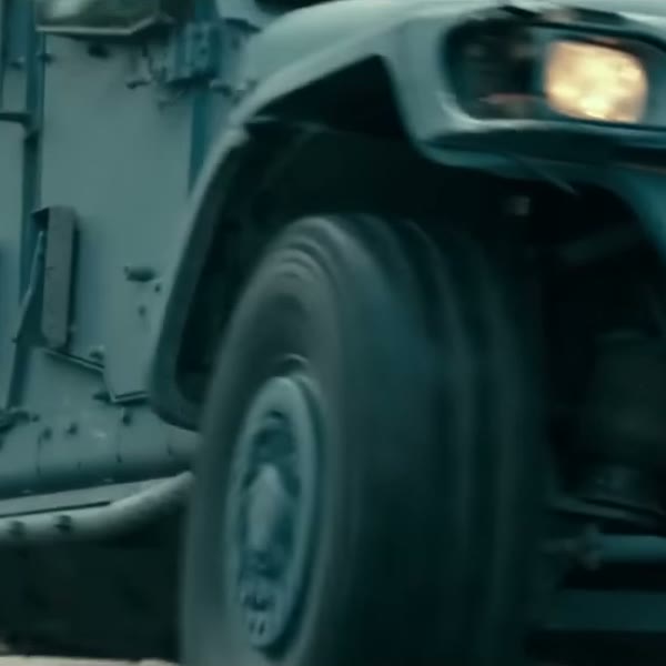Armoured truck front wheel